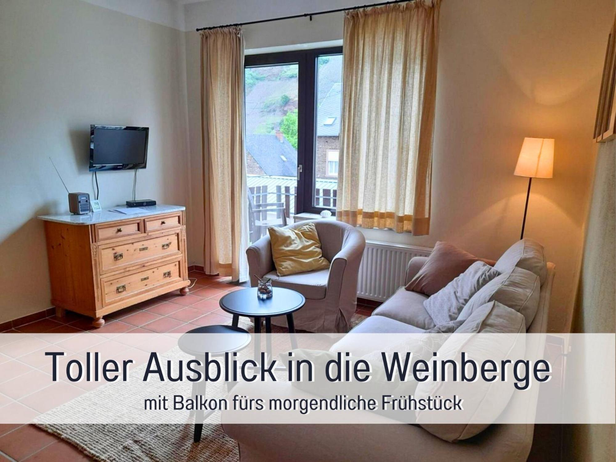 Ferienhaus Schwaab-Scherr, Genau Zwischen Bernkastel-Kues Und Traben-Trarbach, Mit Kostenlosem Oepnv-Ticket Fuer Bus Und Bahn, Parkplaetzen, Fahrradgarage Und Vielen Tipps Erden Bagian luar foto